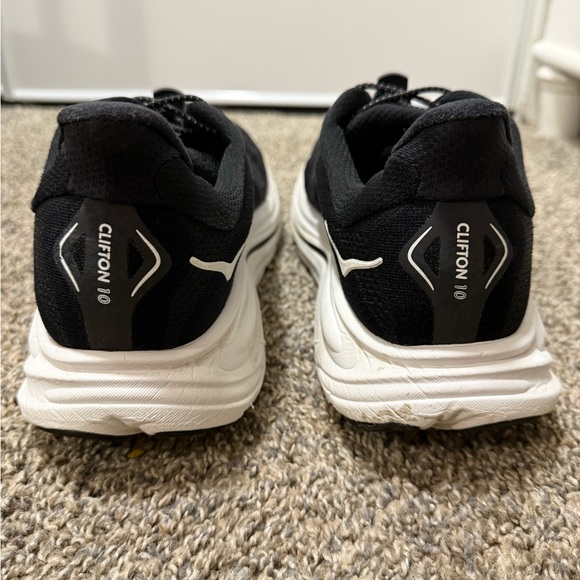 HOKA ONE ONE CLIFTON 10 Men's Black Running Shoes - Picture 5 of 9